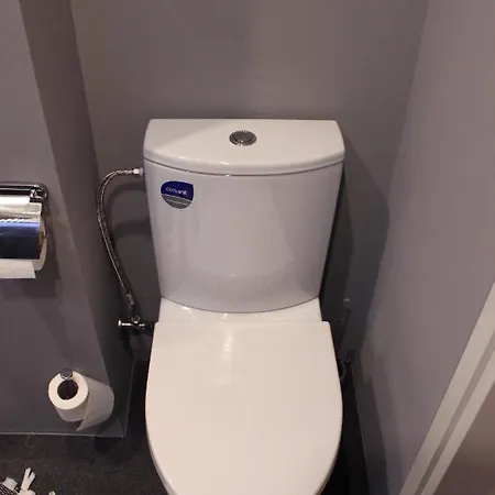 M28 Apartment