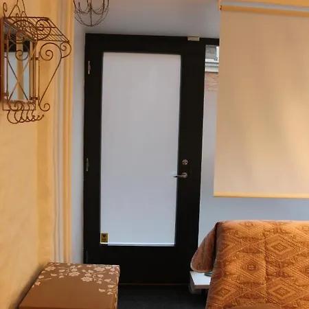 Apartment M28 *